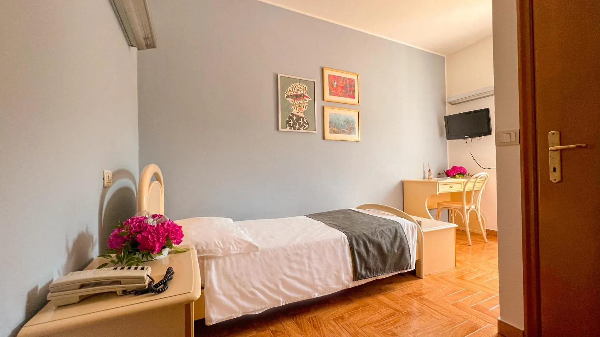 Albergo Ristorante Fratte Fregona 2*,  Itália
